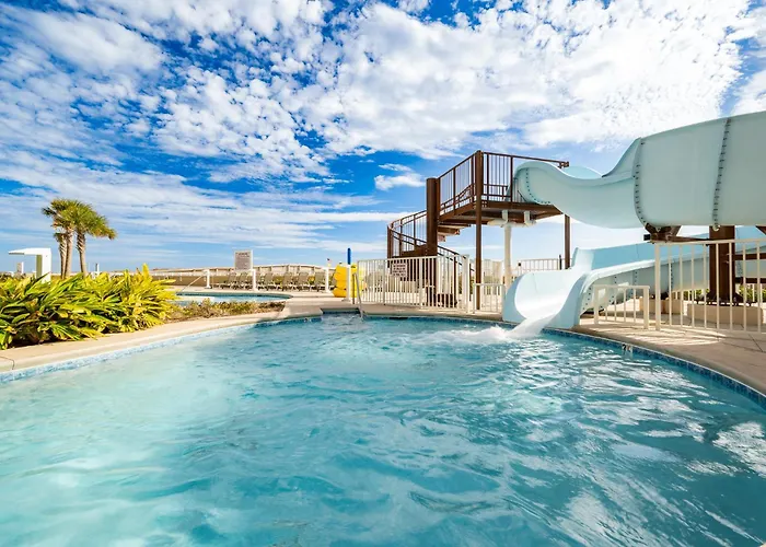 Phoenix Gulf Towers 2206 Apartment